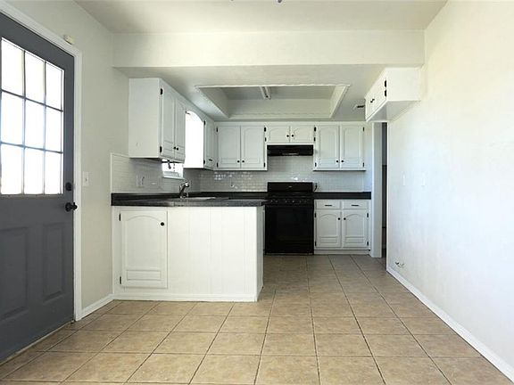 4th image of 12617 Whispering Hollow Dr