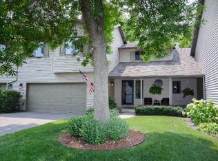 15555 41st Ave N, Plymouth, MN 55446