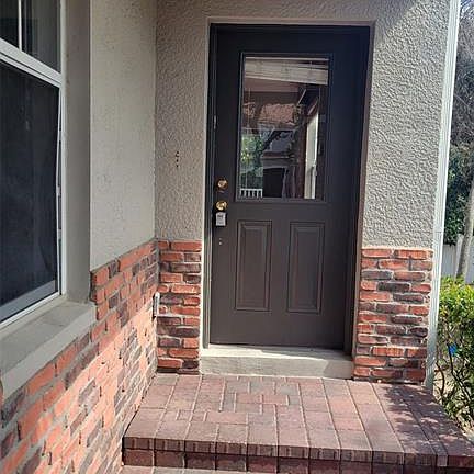 2nd image of 1443 Hillview Ln