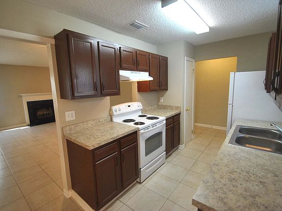 4th image of 5388 Pergran Ct