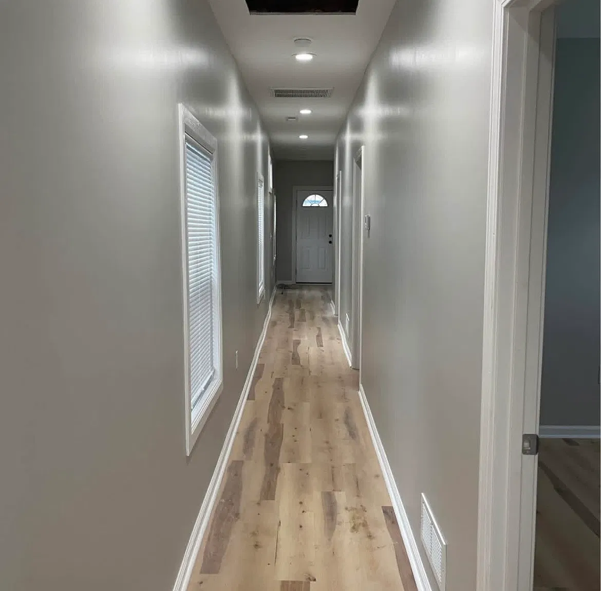 2 bed, 900 sqft, $1,375 — Photo 3