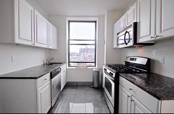 Rented by Compass | media 22