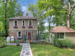 70 Osseo Park Rd, Monroe, NY 10950