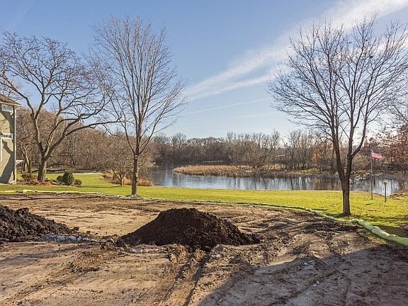 5th image of 5629 Interlachen Cir