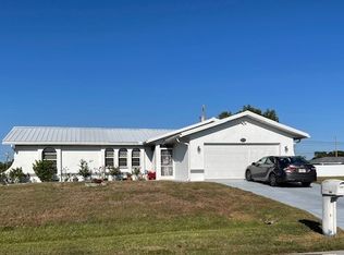 302 NE 23rd Pl, Cape Coral, FL 33909