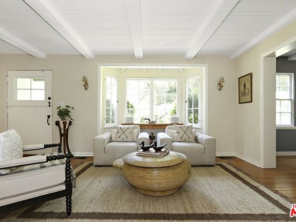 5th image of 8685 Crescent Dr