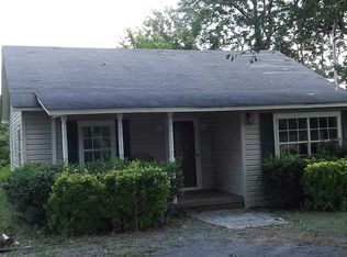 1693 Chavies Rd, Fort Payne, AL 35968