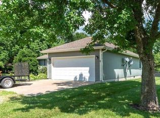 802 East St, Garden City, MO 64747