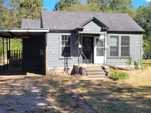 2821 Stone Rd, Kilgore, TX 75662