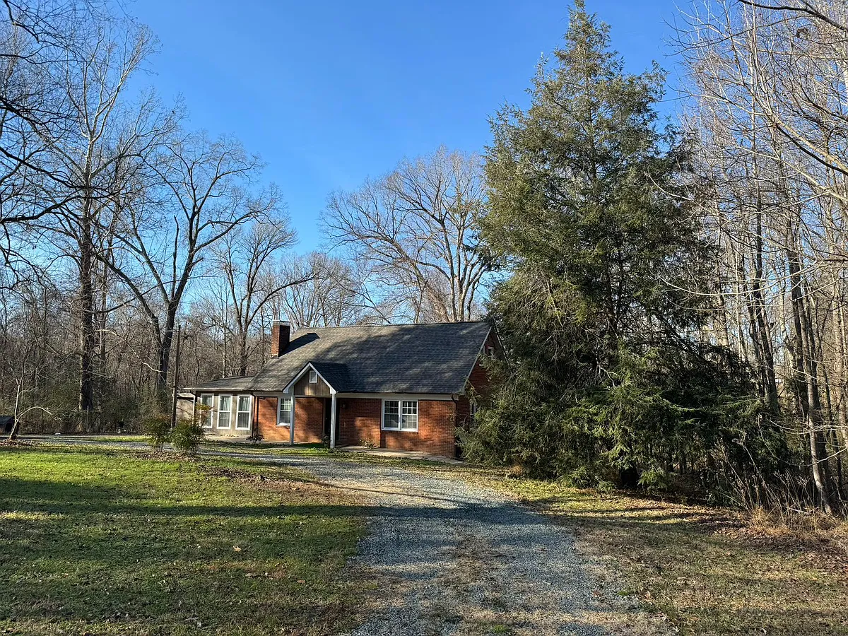Building Photo - 900 Sesame Rd