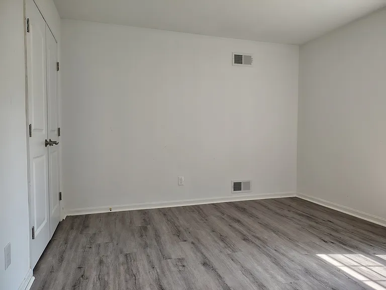 14301 Ansted Rd — Photo 16