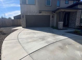 4537 S Ernest St, Visalia, CA