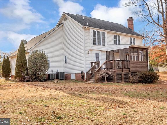 4th image of 8115 Davmar Ln