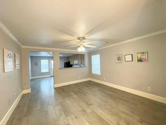 3rd image of 10123 Victoria Falls Ln