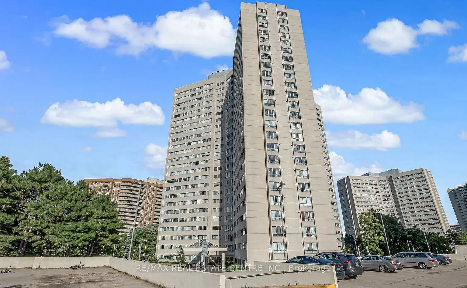 3 bed, $2,900 — Photo 1