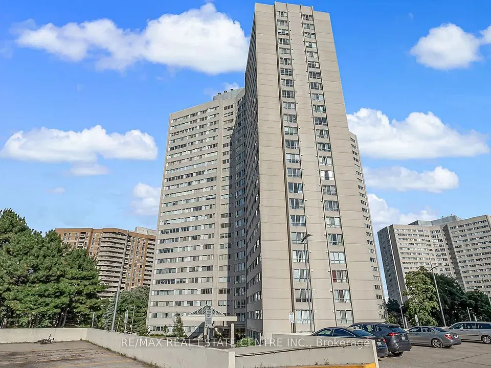 3700 Kaneff Cres #501