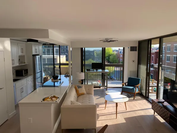 400 Madison St APT 403, Alexandria, VA 22314