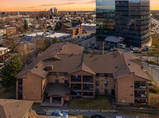 316 Savard Ave #206, Ottawa, ON K1L 7S2
