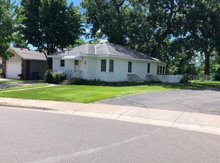 119 Riverside Dr SE, Saint Cloud, MN 56304