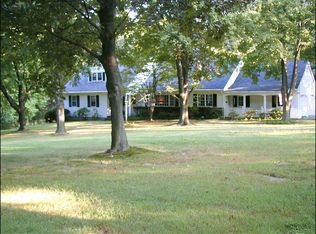 53 Woodcliff Lake Rd, Saddle River, NJ 07458