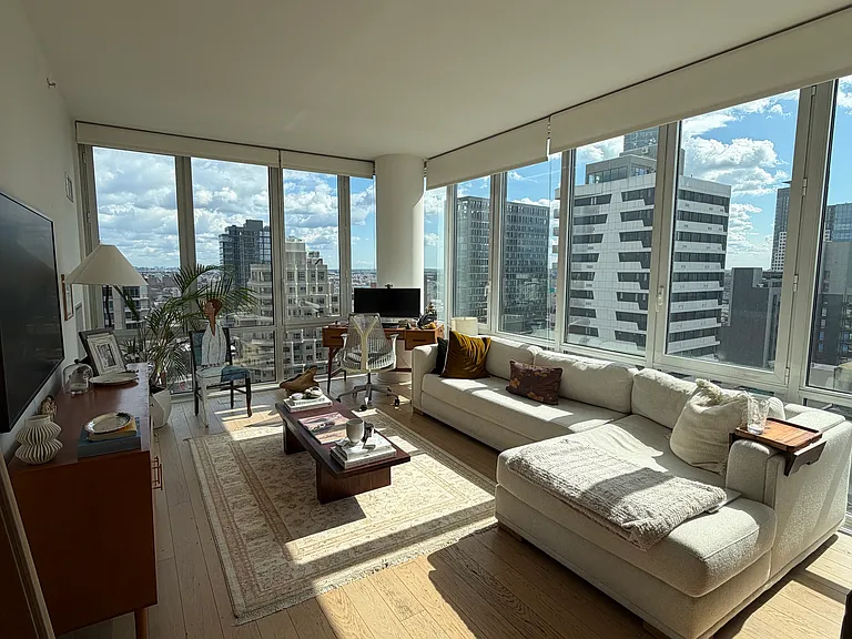 42-20 24th St #22J — Photo 3