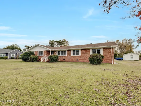 196 Hill Lane, Sneads Ferry, NC 28460