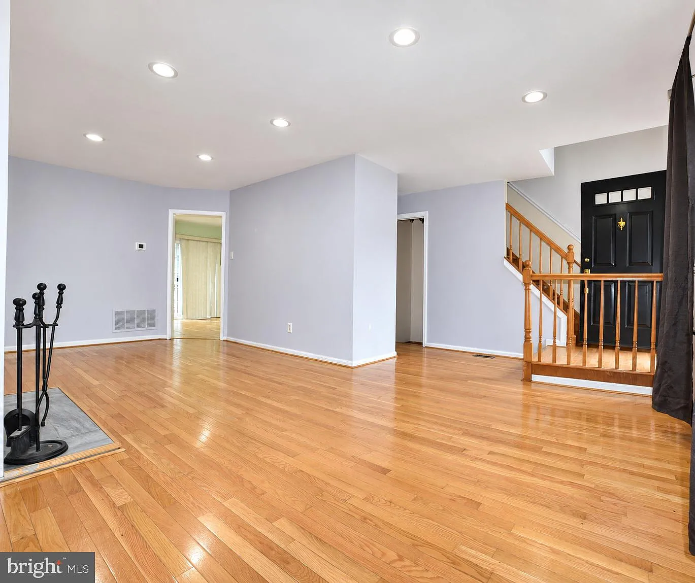 3 bed, 2.5 bath, 1452 sqft, $2,745 — Photo 4