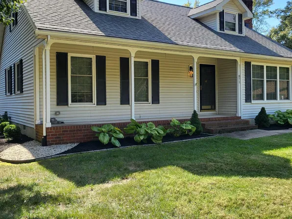 471 Troon Rd, Dover, DE 19904