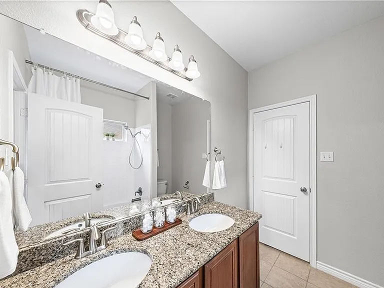 3381 Vineyard Trl — Photo 11