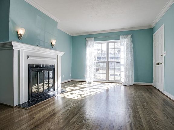 3rd image of 9421 Northcliff Dr
