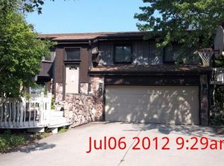 1170 Lancaster Ct, Hoffman Estates, IL 60169