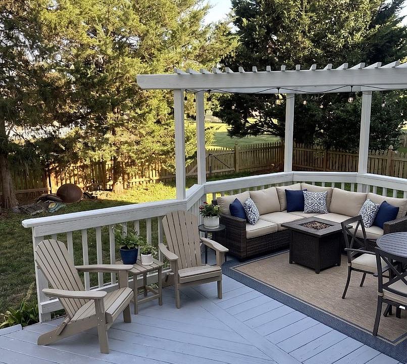 2nd image of 10019 Naughton Ct