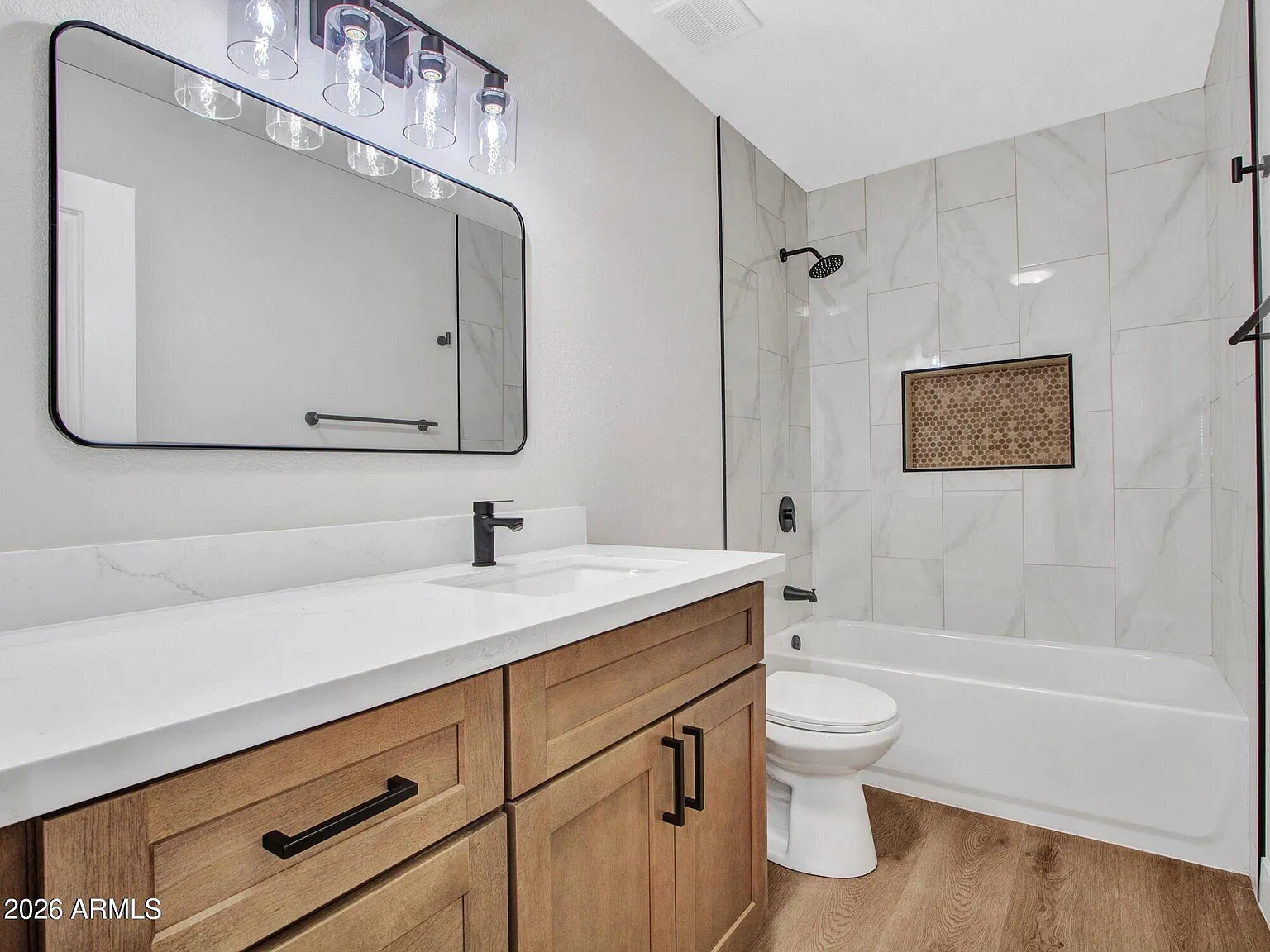 4 bed, 2.0 bath, 2054 sqft, $3,500 — Photo 2