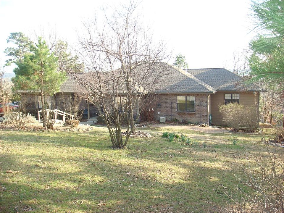 2nd image of 952 Pine Tree Rd