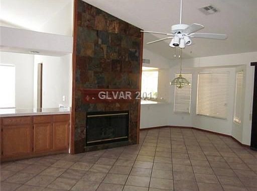 5th image of 3637 White Plains Dr