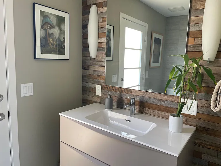 Samantha Ct — Photo 28
