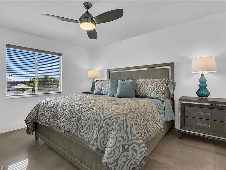 10684 Gulf Shore Dr #B-302 — Photo 15