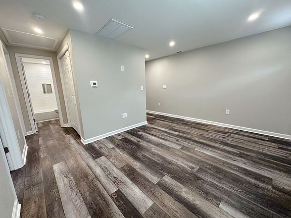 4th image of 409 Price Ave #B