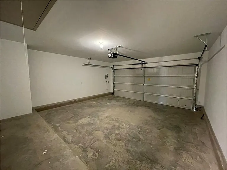 917 Hollyhock Dr — Photo 36