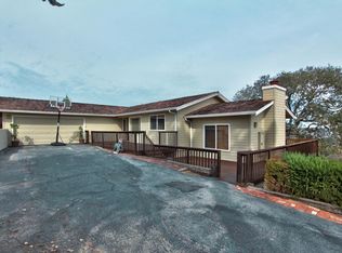 25080 Baronet Rd, Salinas, CA 93908