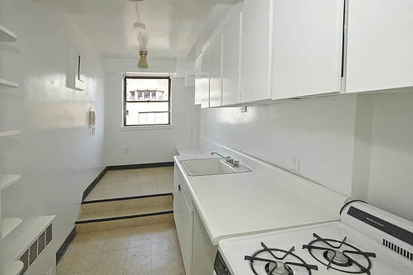 Sold by Brown Harris Stevens | media 9