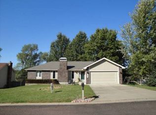 308 Crestview St, Lansing, KS 66043