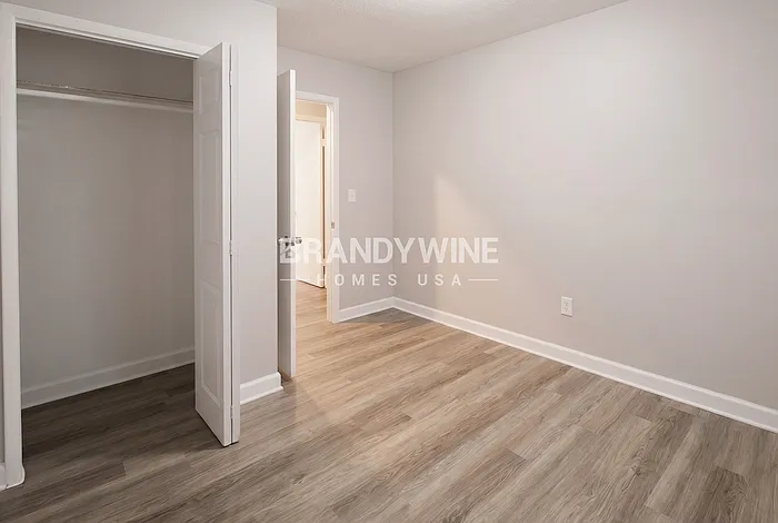 2610 E Annie St — Photo 8
