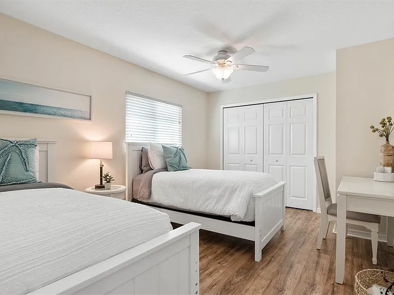 2729 Sydelle St — Photo 42