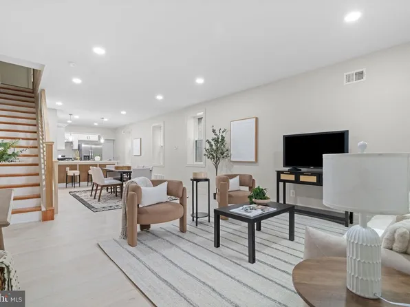 314 Pensdale St, Philadelphia, PA 19128