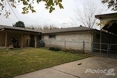 3rd image of 5500 Woodway Dr