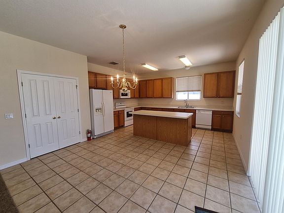 3rd image of 311 Aster Dr