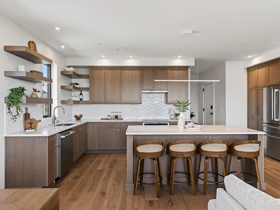 58 Cumberland Ave #2
