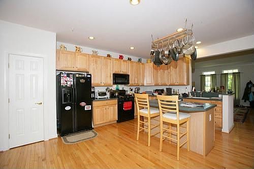 4th image of 12411 Falconbridge Dr