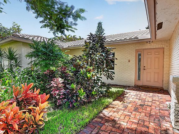 2nd image of 19747 Boca Greens Drive